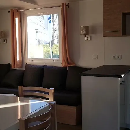 Campsite Mobile Sur Emplacement Exceptionnel Es108
